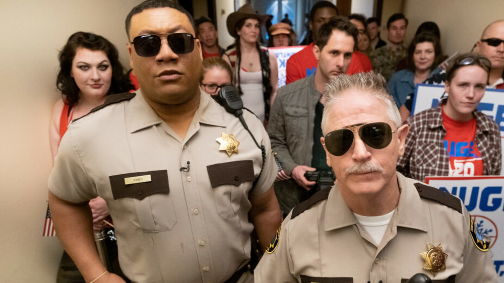 Cedric Yarbrough and Carlos Alazraqui in Reno 911!