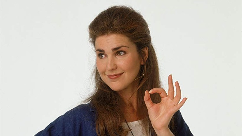 Peri Gilpin as Roz Doyle