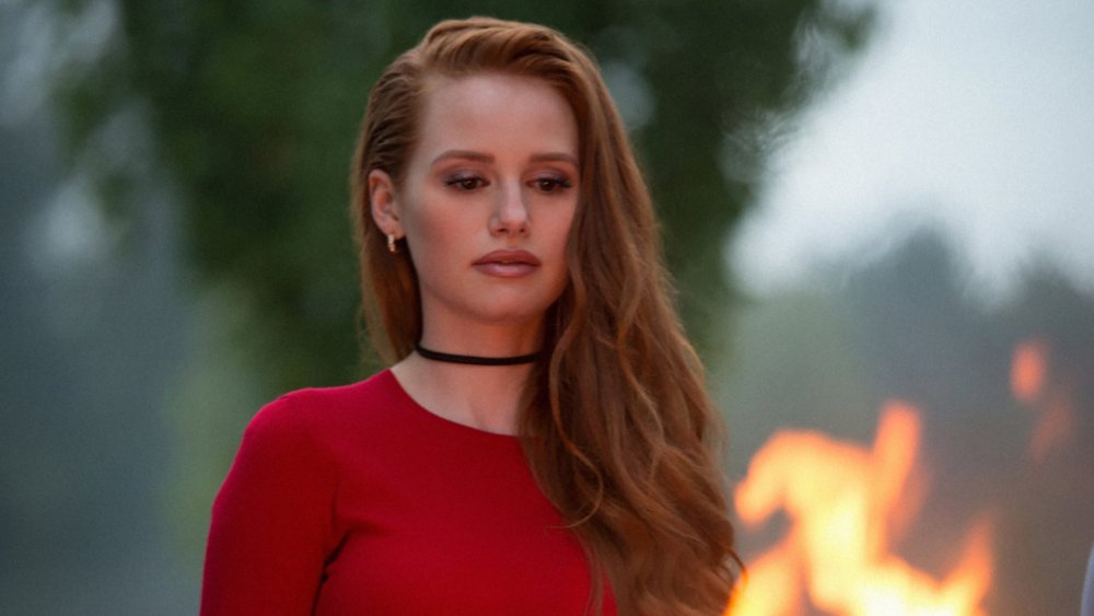 Madelaine Petsch in Riverdale