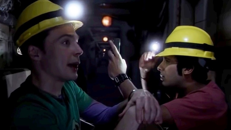 Sheldon and Raj in tunnel