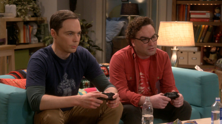 Sheldon and Leonard play games