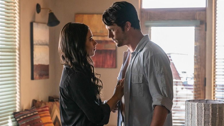 Jeanine Mason & Nathan Parsons on Roswell, New Mexico