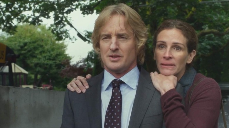 Owen Wilson and Julia Roberts being affectionate parents