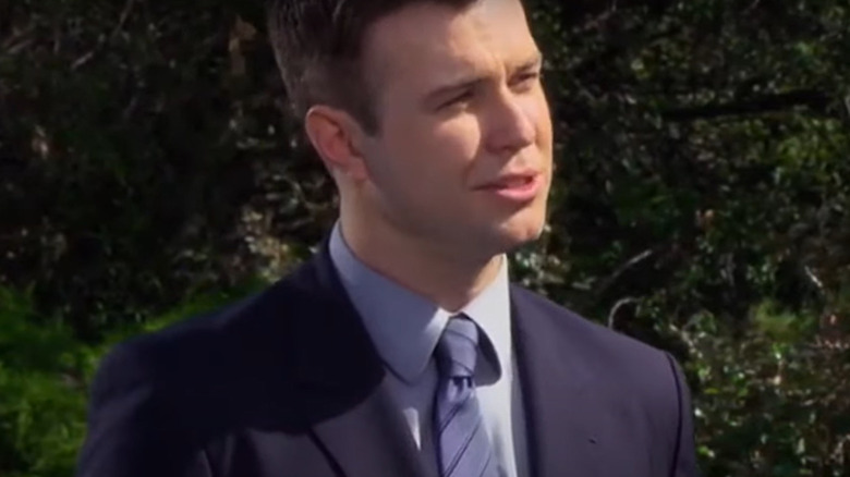 Taran Killam as Gary