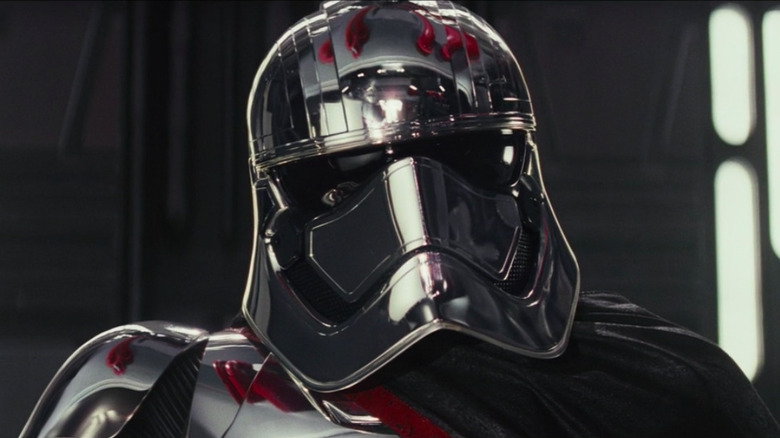 Captain Phasma head tilted sideways