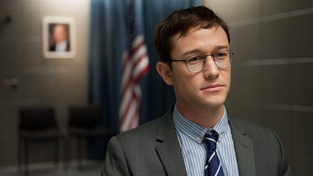 Joseph Gordon-Levitt as Edward Snowden in Snowden