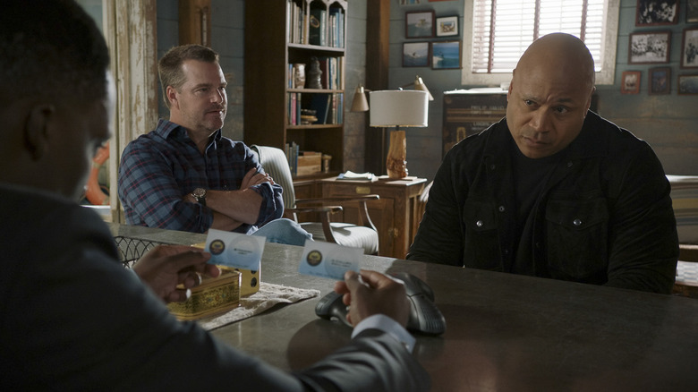 Sam Hanna and G. Callen talking