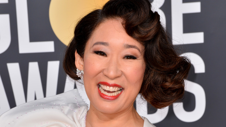 Sandra Oh laughing on red carpet