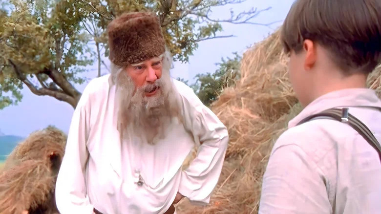 Young Indiana Jones talking to Tolstoy