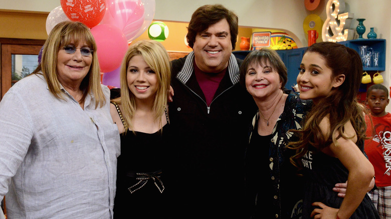 Dan Schneider with cast of Sam & Cat