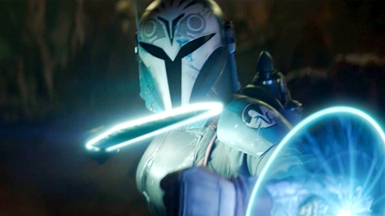 Bo-Katan Kryze using the Darksaber