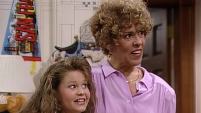 Yvonne Wilder and Candace Cameron Bure in Full House