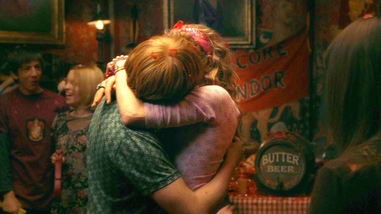 Ron and Lavender snog