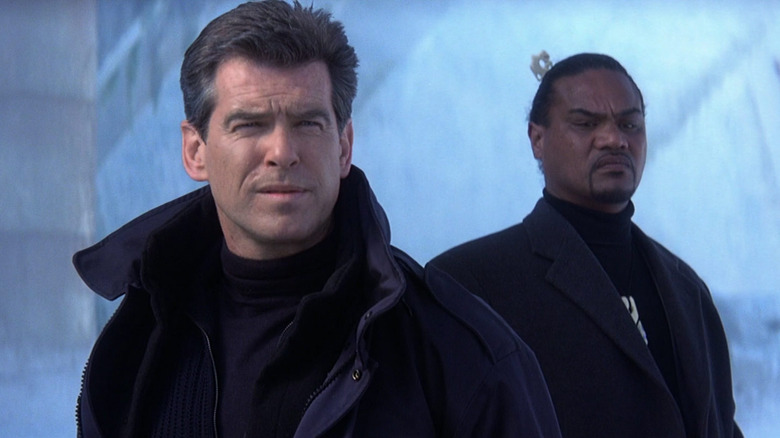 James Bond (Pierce Brosnan) and Mr. Kil (Lawrence Makoare) in "Die Another Day"