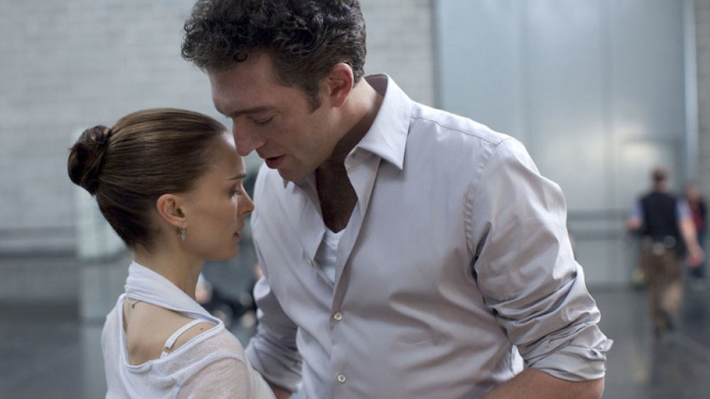 Vincent Cassel as Thomas and Natalie Portman as Nina Sayers in Black Swan