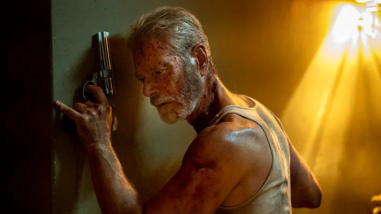 Stephen Lang holds gun in "Don't Breathe 2"