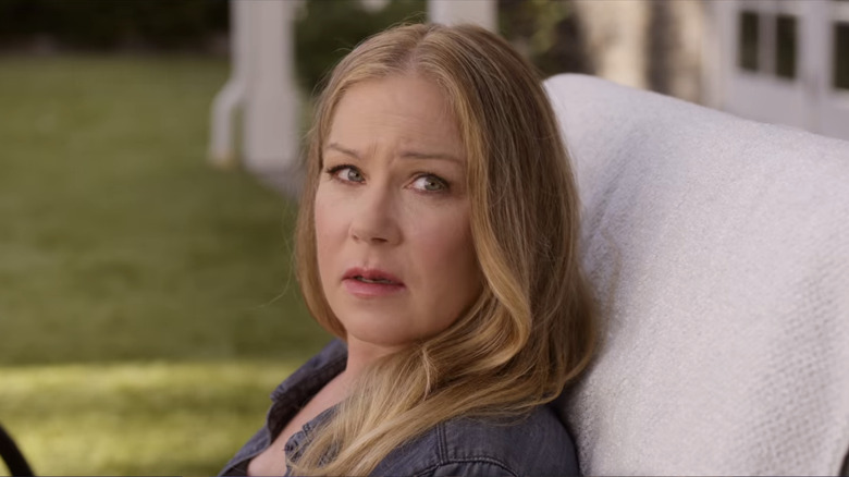 Christina Applegate looks concerned in "Dead to Me"