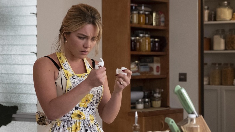 Florence Pugh crushes eggs