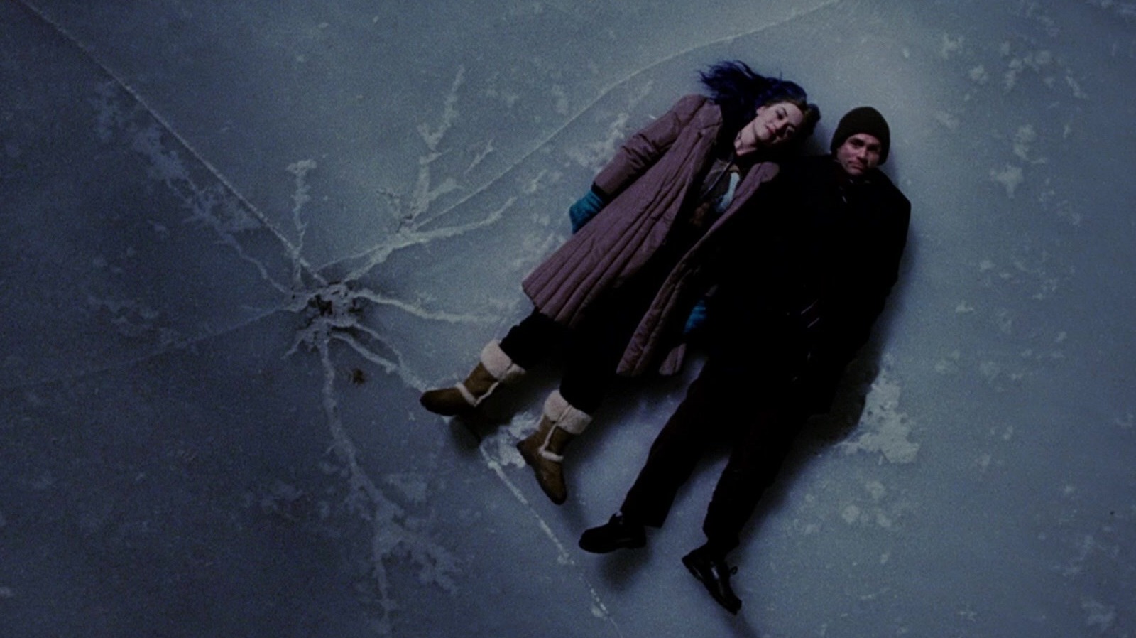 What Clementine's Orange Sweatshirt Means in 'Eternal Sunshine of the  Spotless Mind