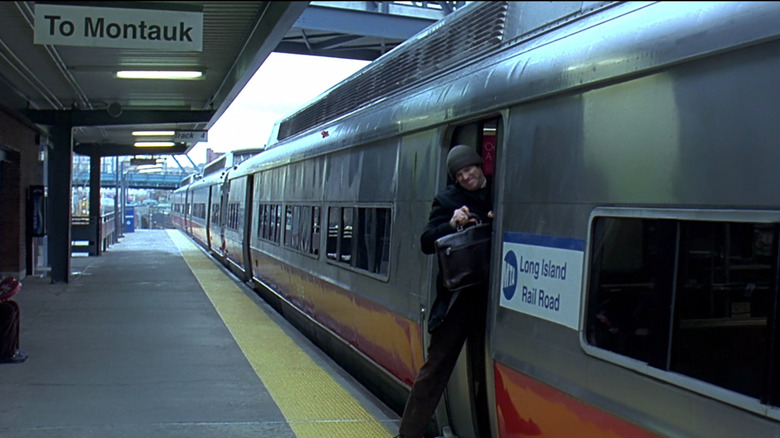 Joel gets on train to Montauk