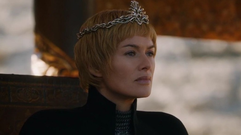 Crowned Cersei with short hair
