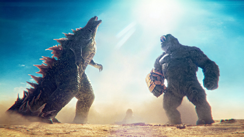 Godzilla, King Kong roaring