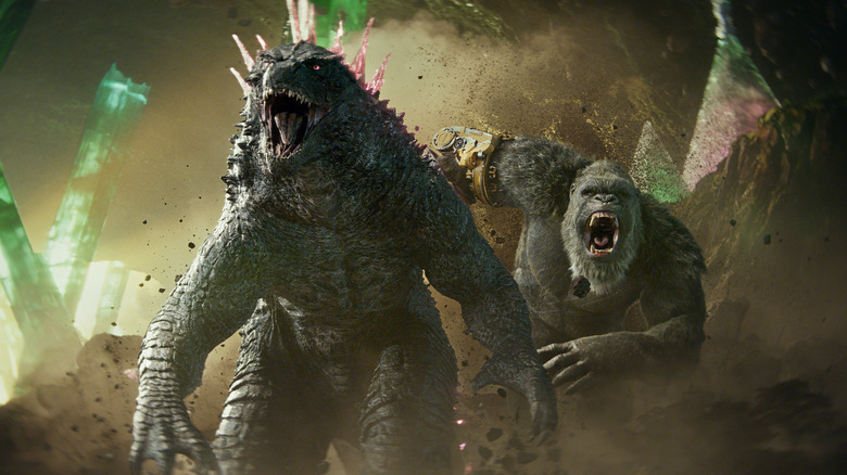 Godzilla, King Kong charging