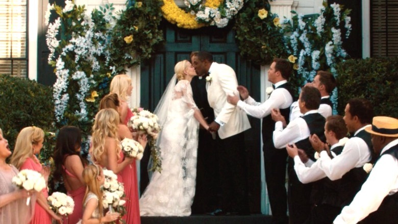 Jaime King and Cress Williams kiss in Hart of Dixie