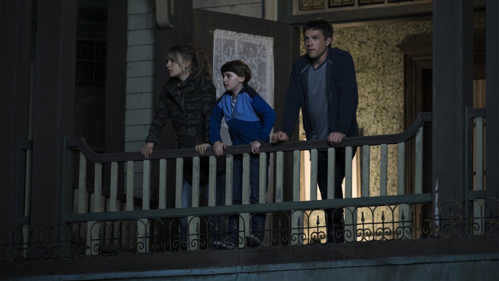 Emilia Jones, Jackson Robert Scott, and Connor Jessup in Locke & Key