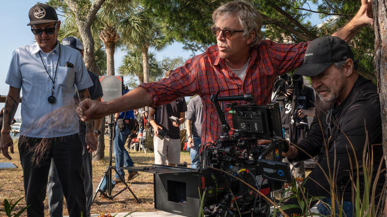 Todd Haynes directing a scene