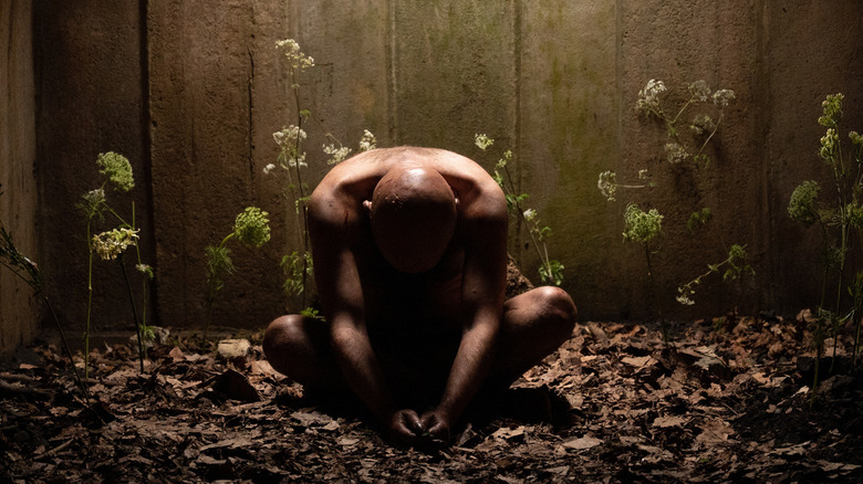 Rory Kinnear naked and meditating 