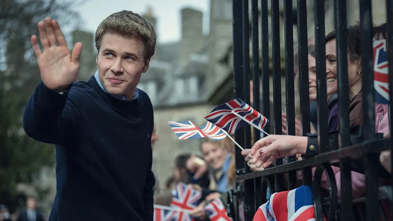 Prince William waves to fans