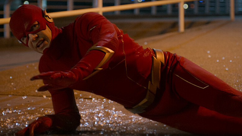 Barry Allen planks