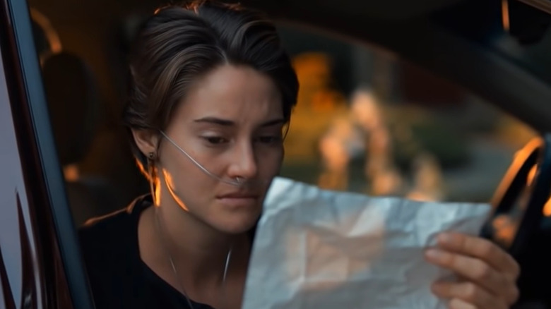 Shailene Woodley reading a letter The Fault in Our Stars