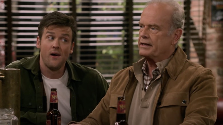 Frasier and Freddy sit at a bar