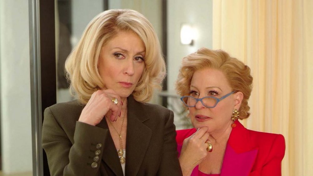Judith Light and Bette Midler as Senator Dede Standish and Hadassah Gold on on Netflix's The Politician