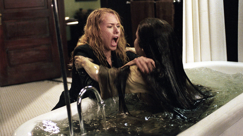 Rachel drowns Samara in a bathtub