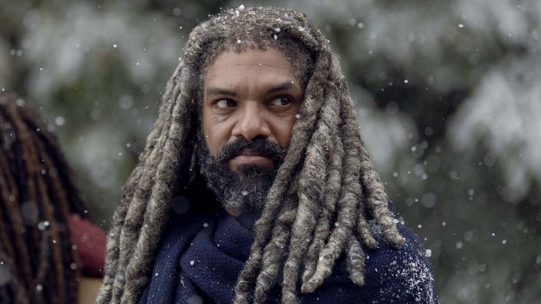 King Ezekiel in crisis