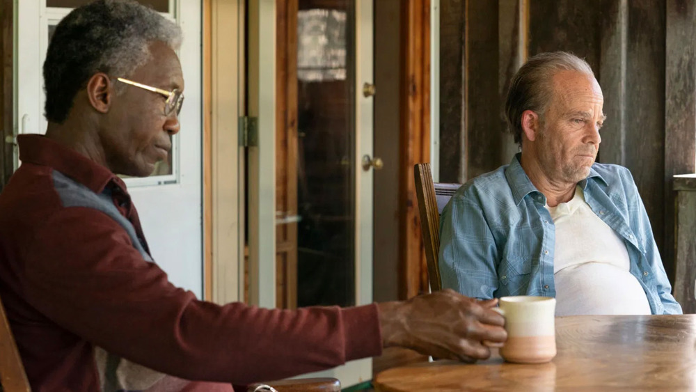 True Detective Wayne and Roland sitting