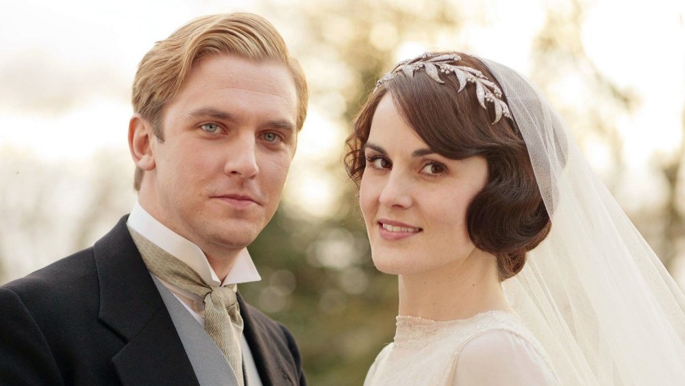 Dan Stevens as Matthew and Michelle Dockery as Mary at their wedding in Downton Abbey