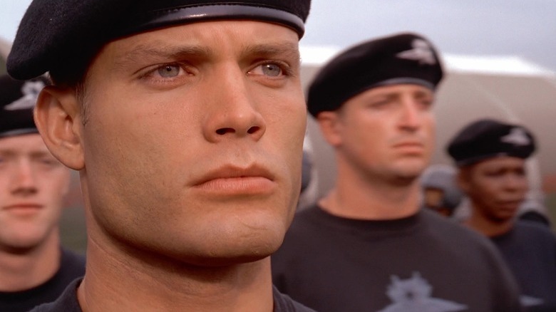 The Entire Starship Troopers Timeline Finally Explained 