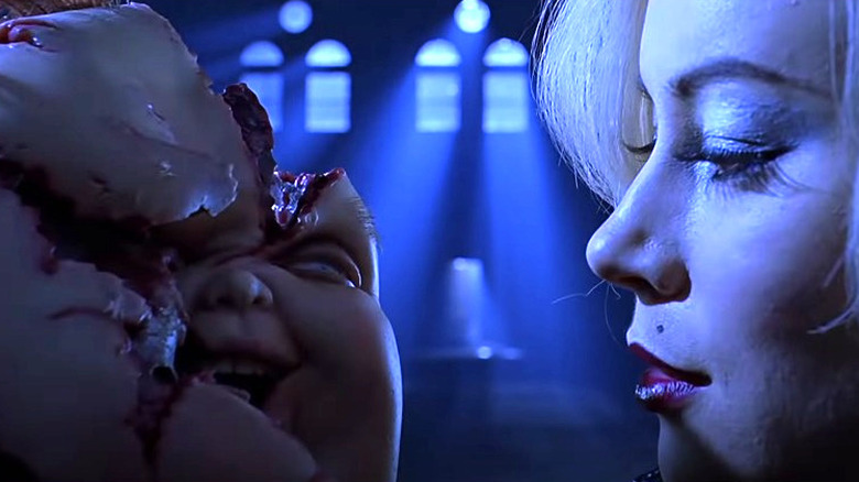 Jennifer Tilly greeting Chucky