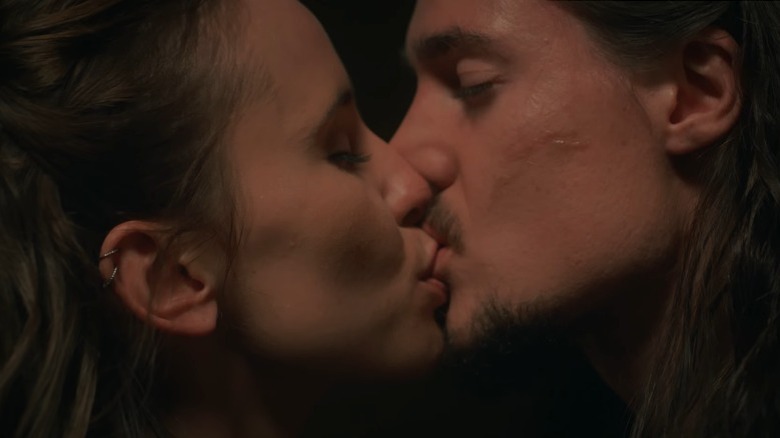 Uhtred and Gisela kissing