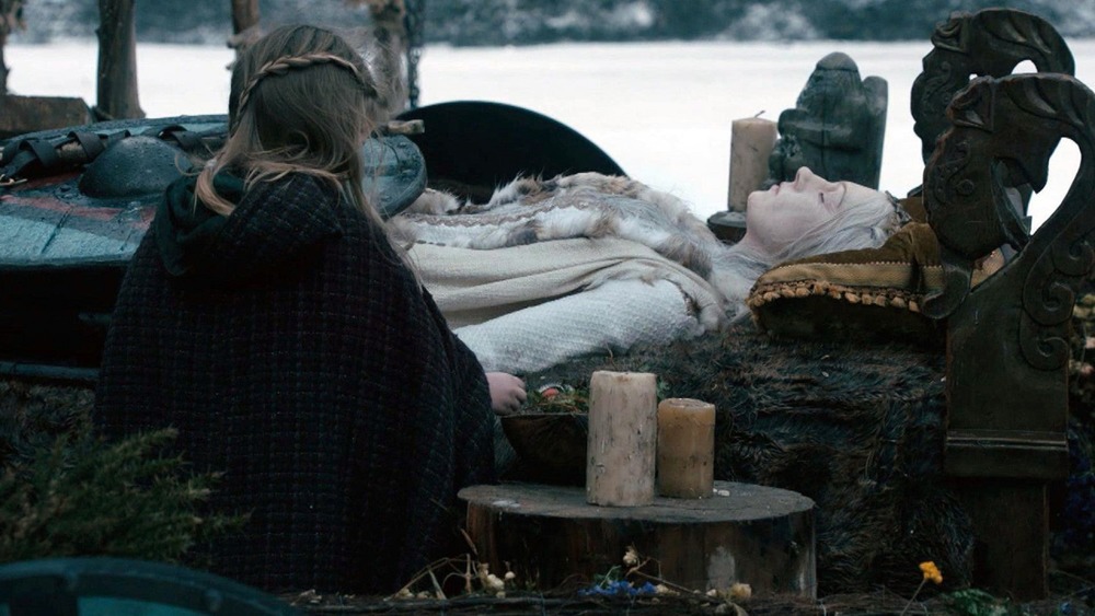 Lagertha's granddaughter says goodbye at her funeral