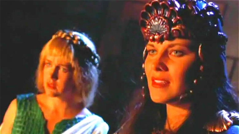 Xena and Gabrielle sing together