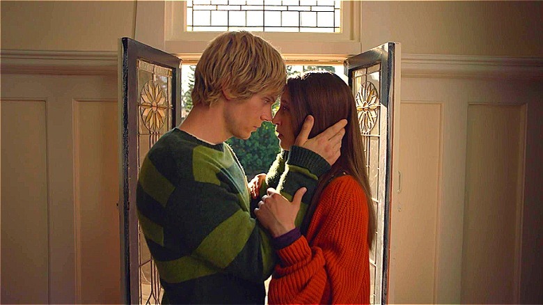 Tate and Violet embracing