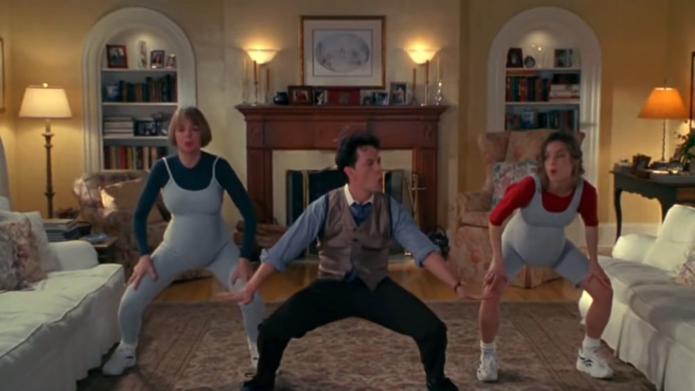 Franck leads Nina and Annie in some pre-natal aerobics in Father of the Bride Part II