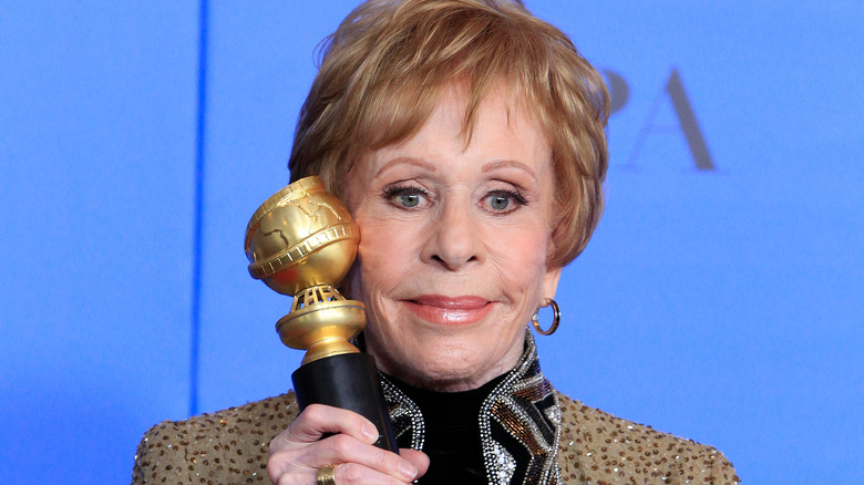 Carol Burnett wins the award