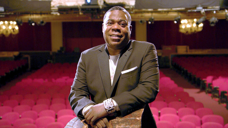 Tracy Morgan posing at the Apollo Theater