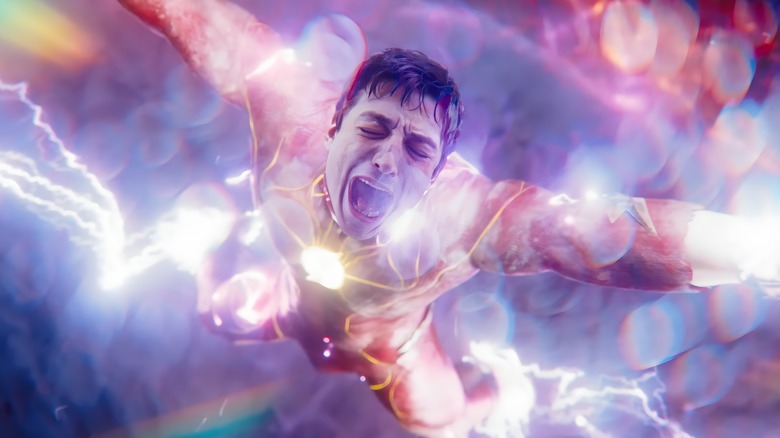 Ezra Miller's Barry Allen getting electrocuted